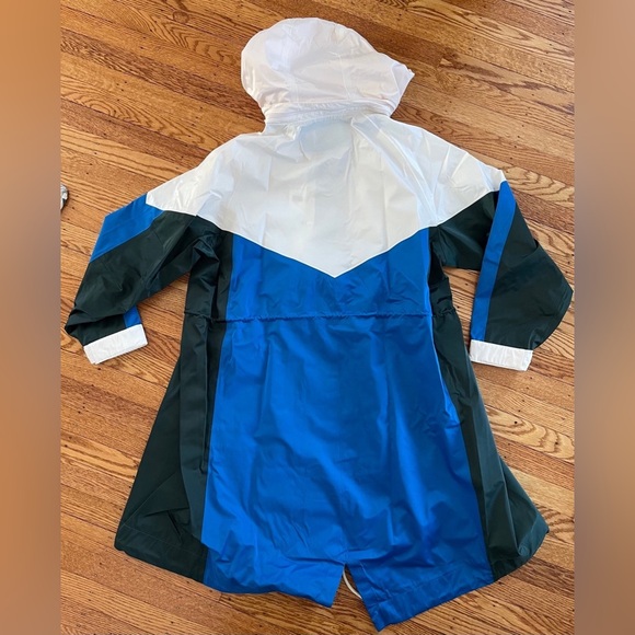 Tory Burch Rain Jacket NEW - Picture 5 of 9